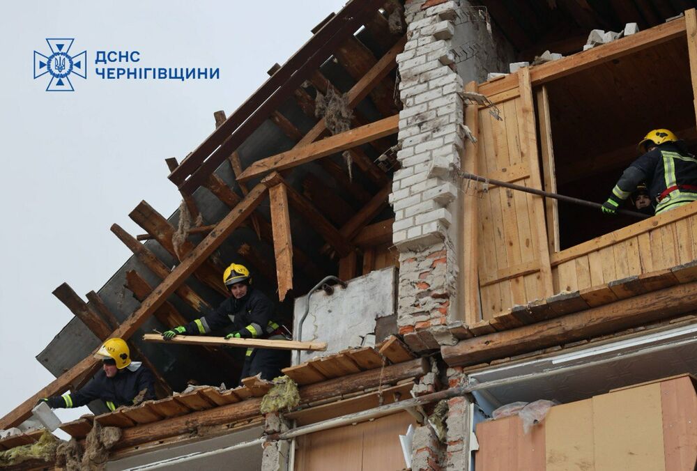 У Чернігові завершили рятувальну операцію на місці ракетного удару