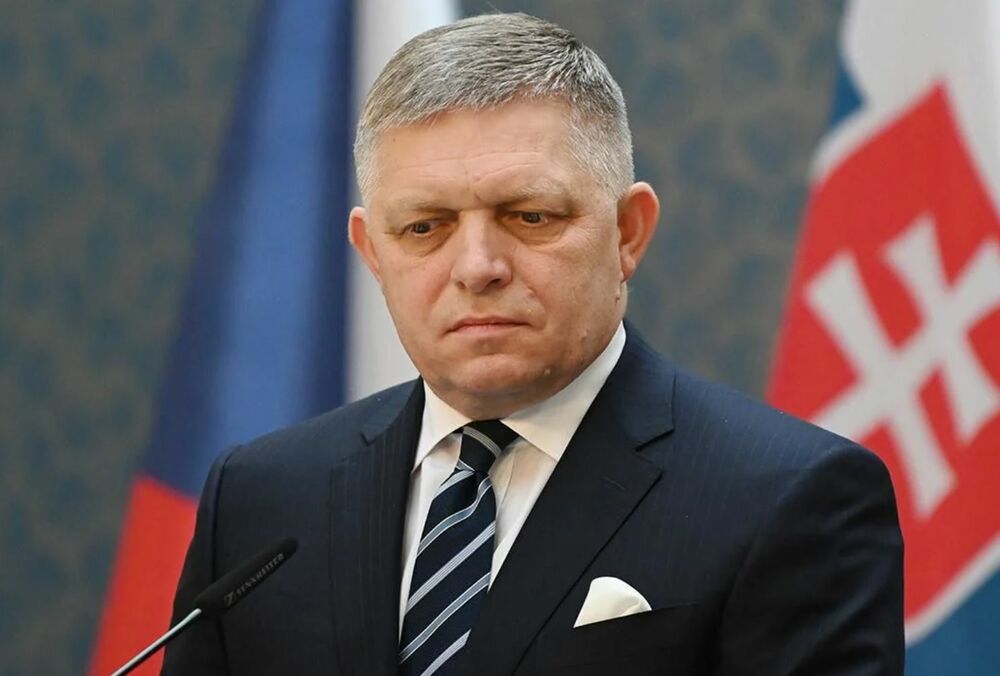 Незважаючи на шантаж Фіцо, Словаччина постачатиме Україні електроенергію