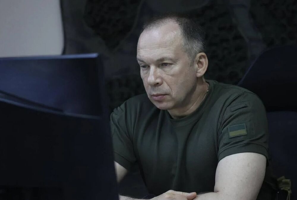 Сирський: окупанти стягують під Бахмут найбоєздатніші частини