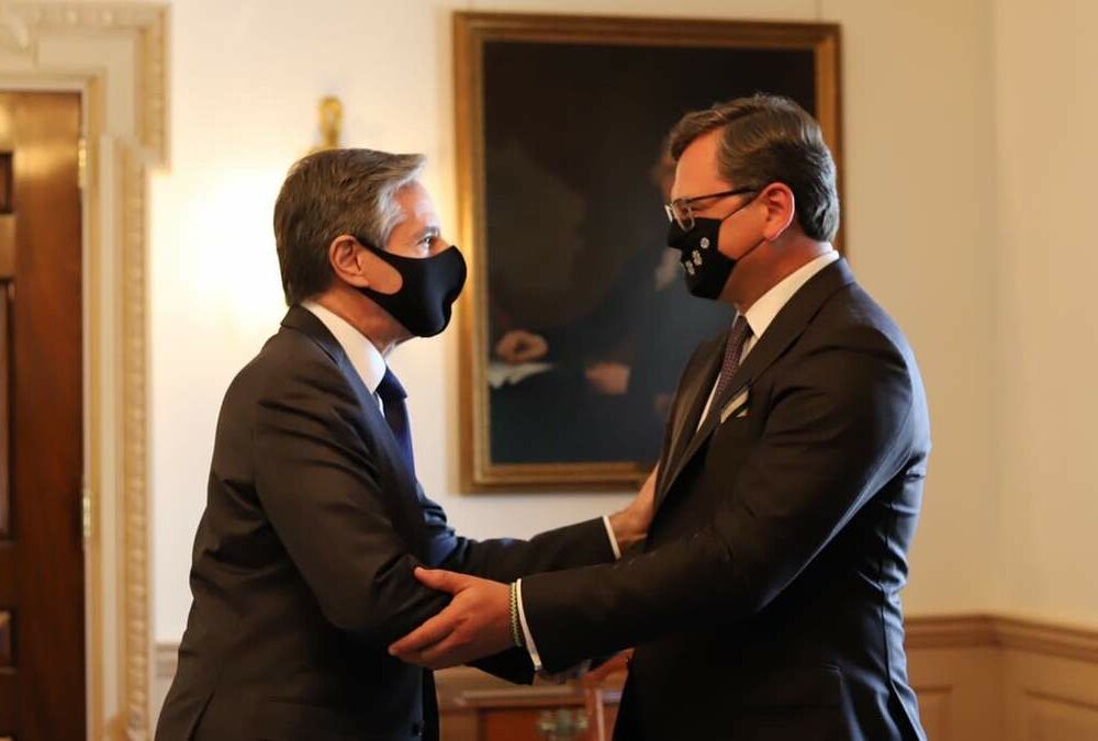 Кулеба назвал единственное условие завершения конфликта с Россией