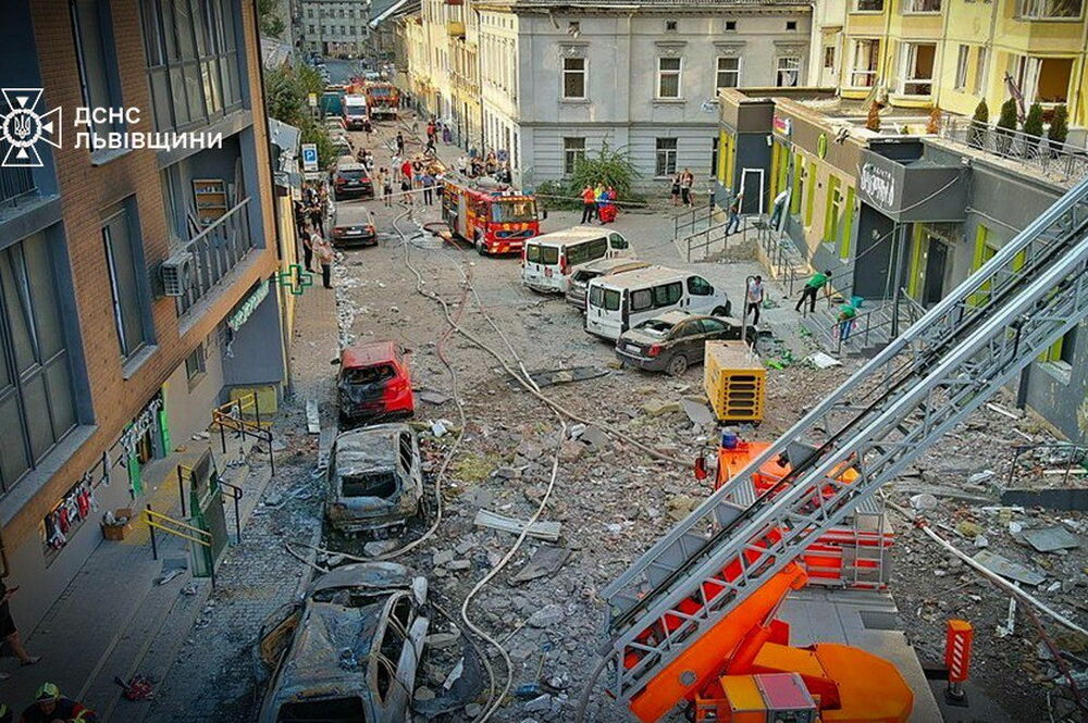 У Львові завершено аварійно-рятувальні роботи: загинуло 7 осіб, з них 2 дітей