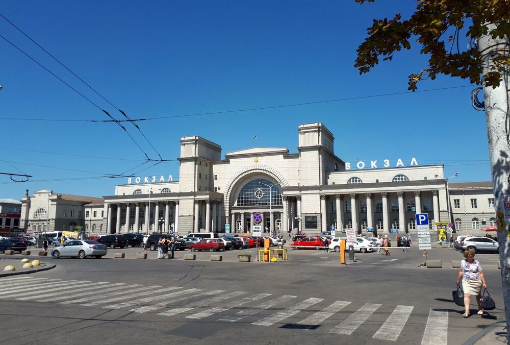”Укрзализныця” в течении летних месяцев сдаст в аренду торговые площади 24 вокзалов ”Укрзализныця” в течении летних месяцев сдаст в аренду торговые площади 24 вокзалов
