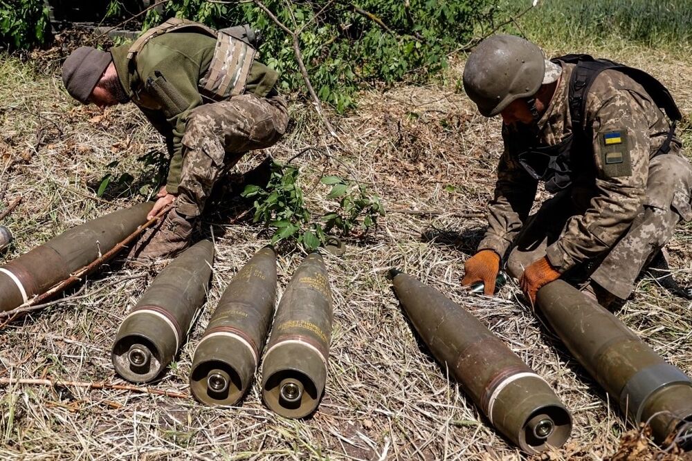 В США хотят вдвое увеличить производство снарядов для их передачи Украине В США хотят вдвое увеличить производство снарядов для их передачи Украине