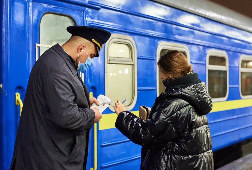 Стало відомо, чи буде ”Укрзалізниця” піднімати ціни на квитки у 2022 році