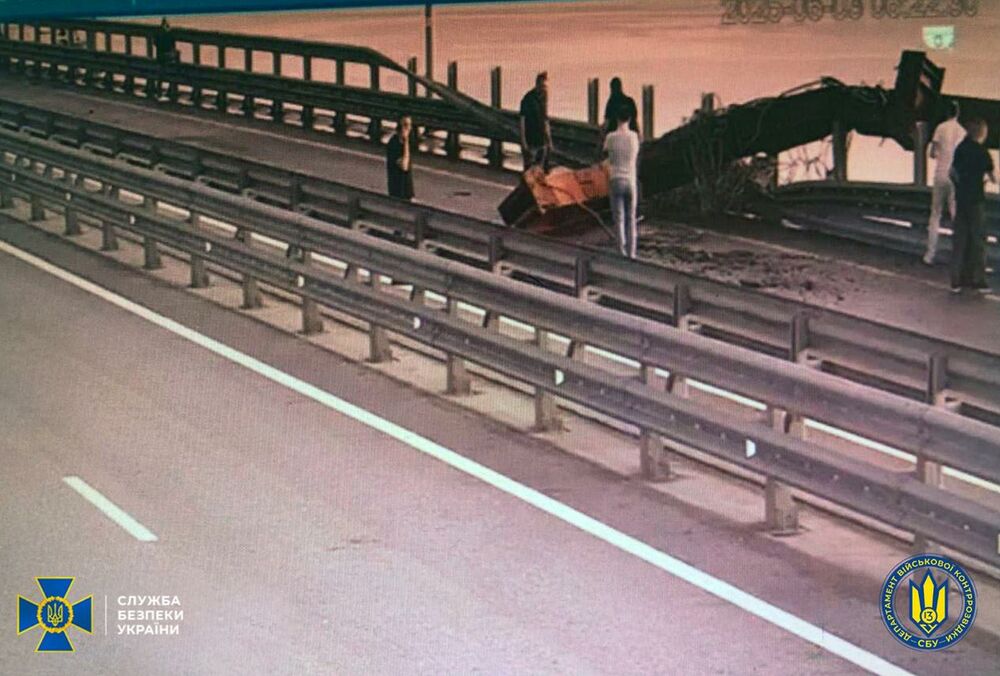 Україна втретє атакувала Кримський міст: відео