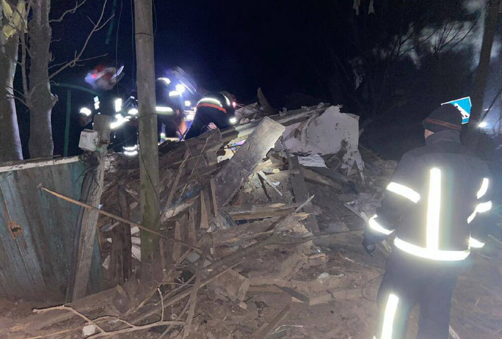 Россияне обстреляли жилые дома в Барвенково: есть погибшие