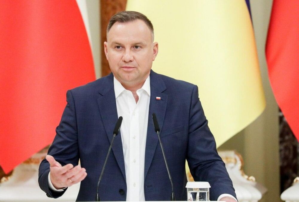 ”Бездушно совершают убийства”: Дуда сравнил преступления российских оккупантов с нацистами 