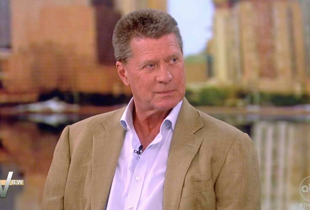 Племянник Трампа назвал его ”сумасшедшим”, заявив, что будет голосовать за Харрис