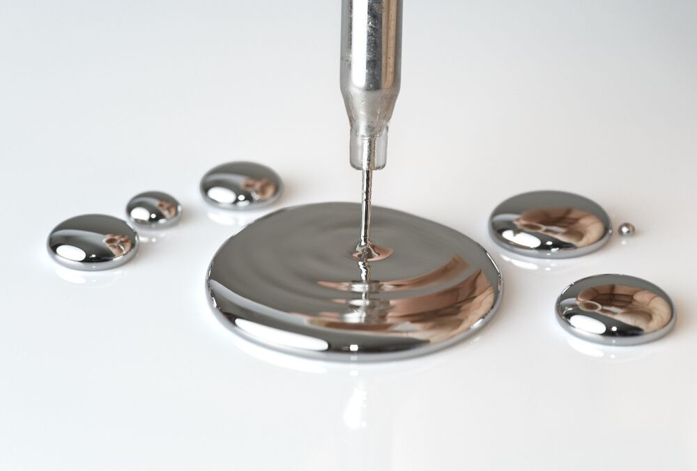 Во Львовской области нашли колбу с 5 кг ртути