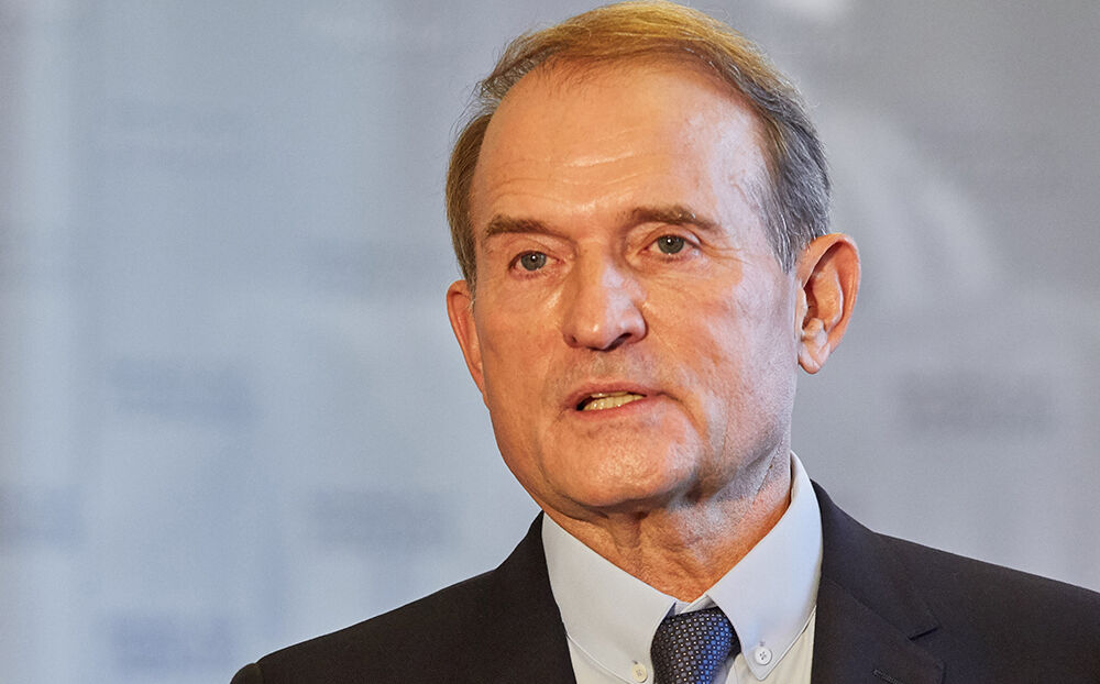 СБУ здійснює обшуки в будинку Віктора Медведчука