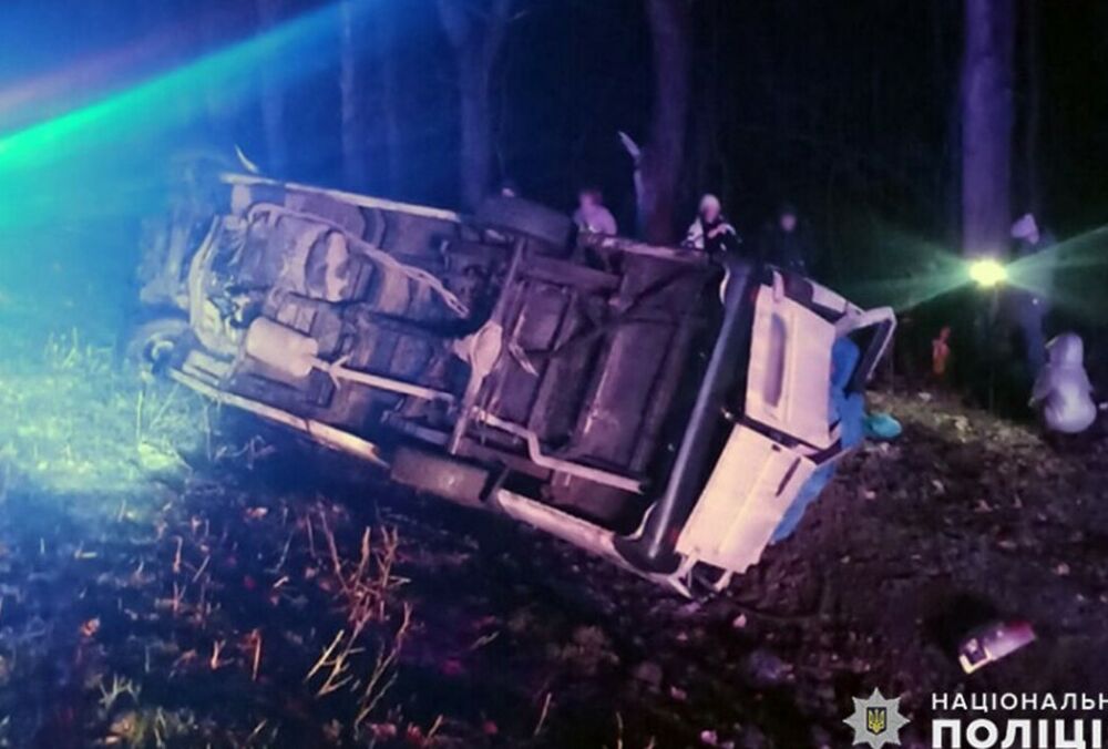 На Хмельниччині перекинувся автобус з пасажирами