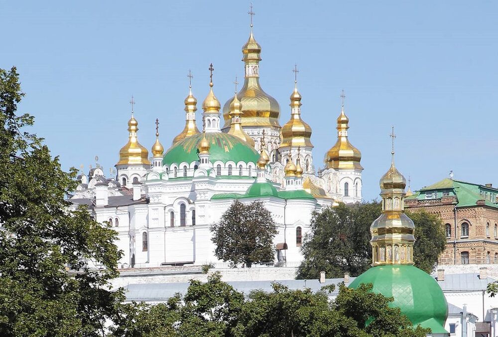 Посетителям ограничили доступ к Киево-Печерской лавре  Посетителям ограничили доступ к Киево-Печерской лавре