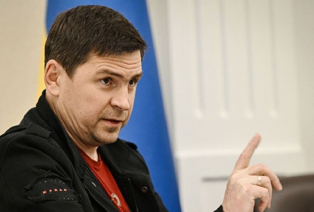 Подоляк рассказал, почему Украина не намерена предлагать мир России 