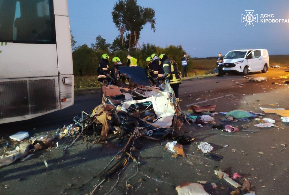 У масштабній ДТП на Кіровоградщині загинуло шестеро людей