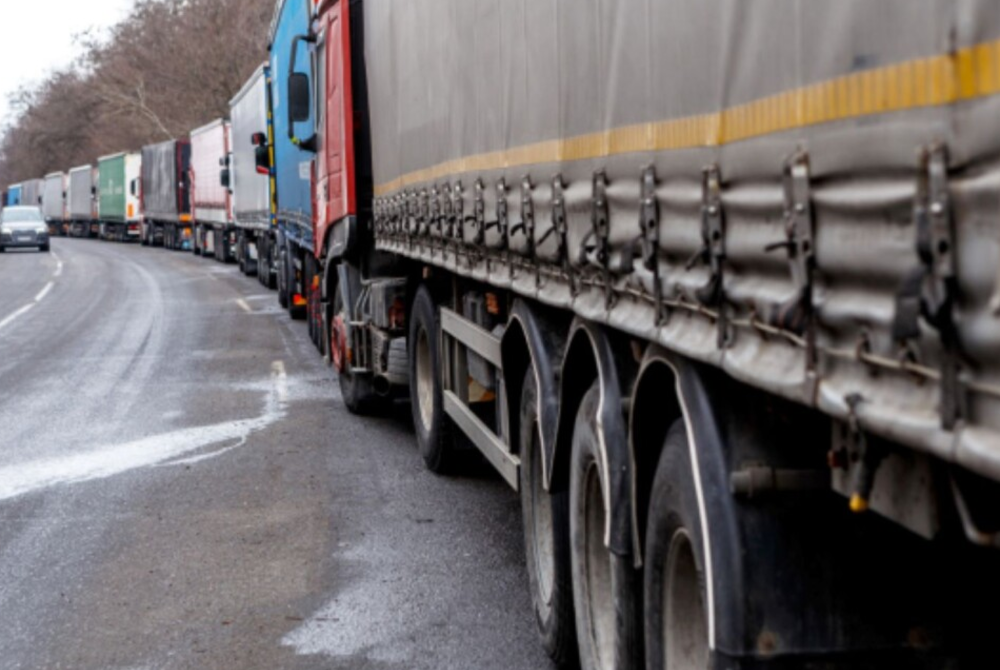 Румунські фермери заблокували кордон з Україною