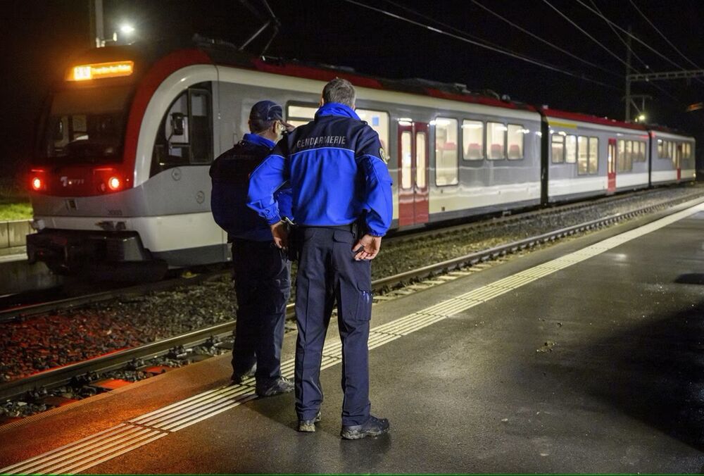 В Швейцарии иранец взял в заложники пассажиров поезда