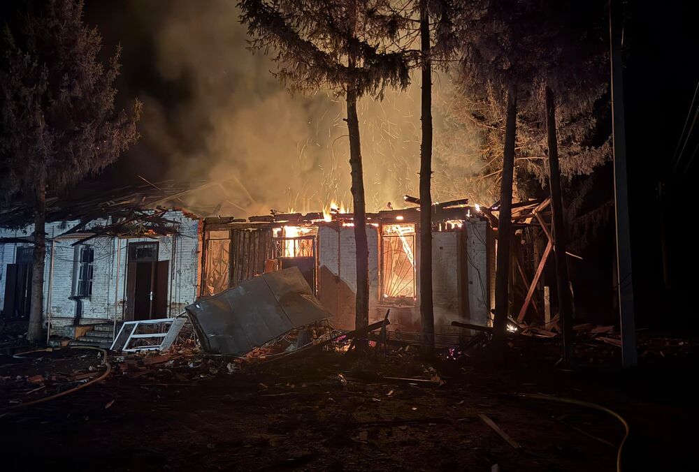 Дроны атаковали сельхозпредприятие в Сумской области