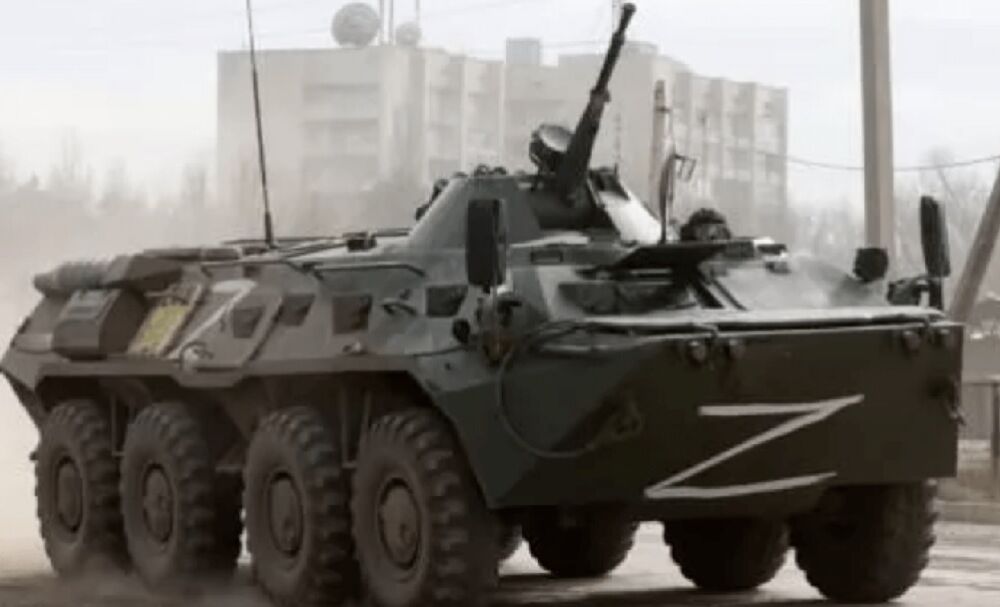 В Мариуполе зафиксировали колонны российской военной техники и пополнение живой силы 