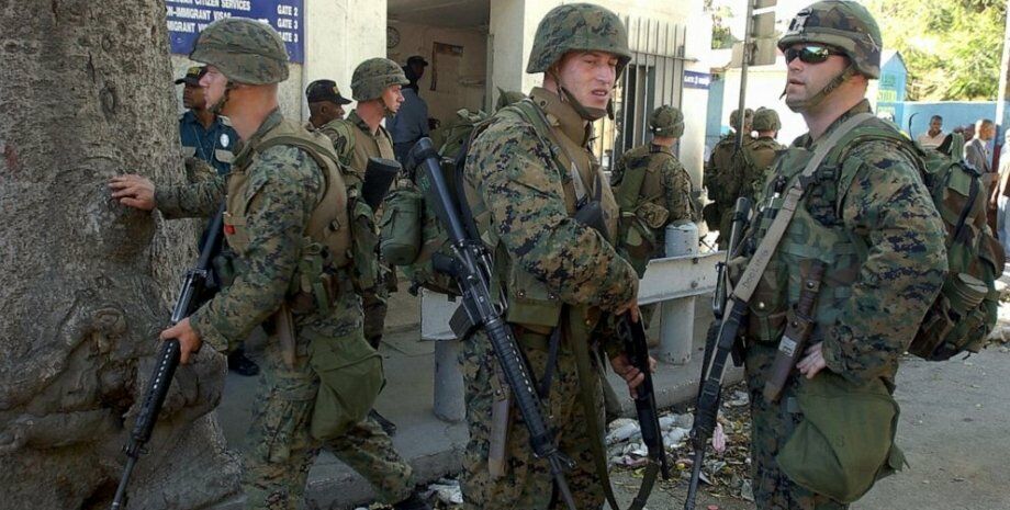 В Киев готовятся отправить американский спецназ и морских пехотинцев