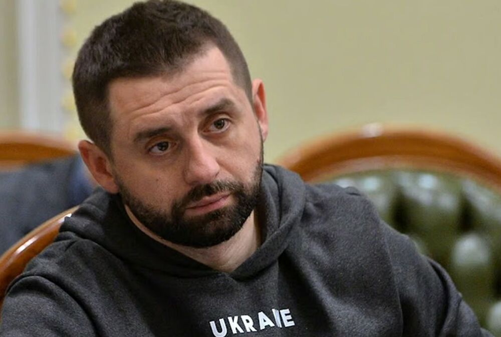 ”Они смеются до первого ”прилета”: Арахамия рассказал, почему представителей СМИ не пускают в ВР