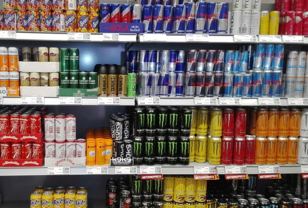 Цена энергии: как влияют энергетические напитки на организм человека 