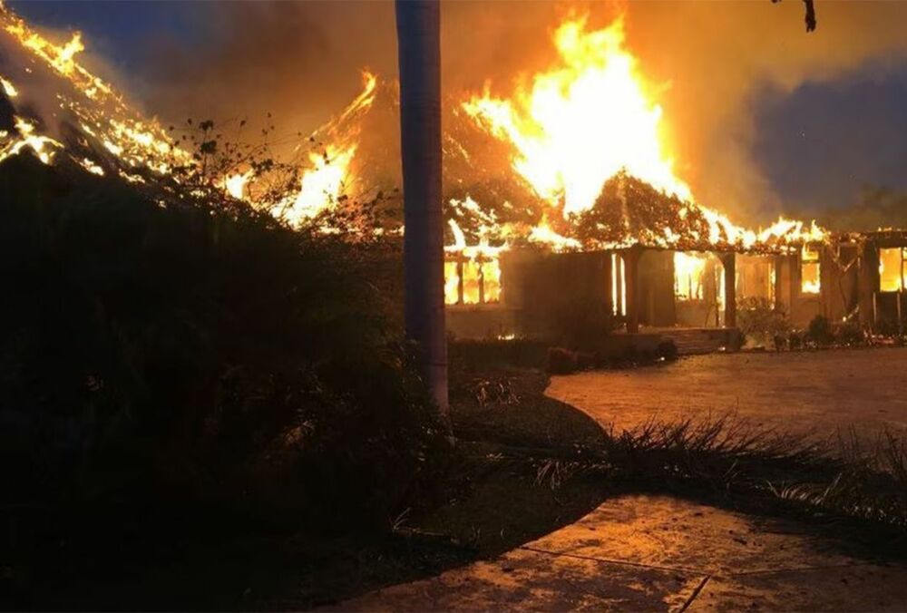 На Гавайях растет количество погибших из-за лесных пожаров