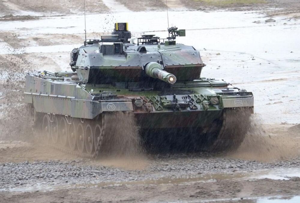 ”У нас каждый день гибнут люди”: Зеленский раскритиковал Шольца за нерешительность в поставках танков  ”У нас каждый день гибнут люди”: Зеленский раскритиковал Шольца за нерешительность в поставках танков