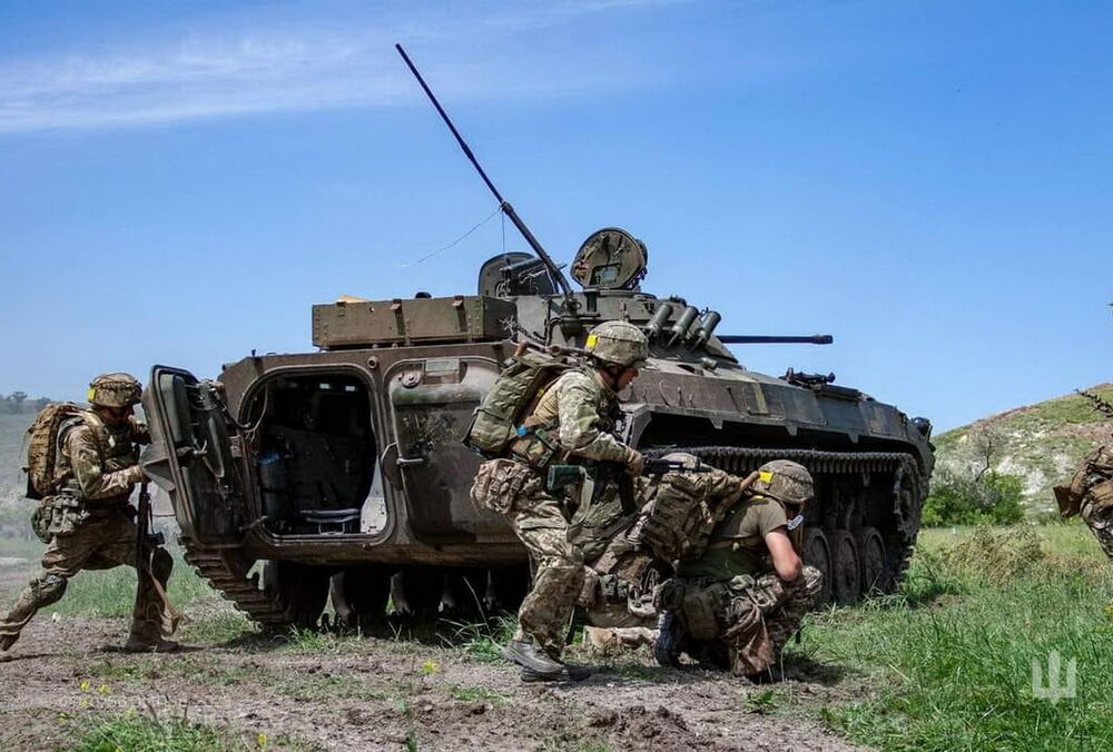 Окупанти перейшли у наступ у районі Кліщіївки Окупанти перейшли у наступ у районі Кліщіївки