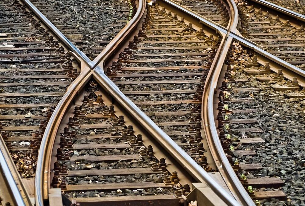 В американському штаті Міссурі пасажирський поїзд зійшов із рейок: відомо про жертви