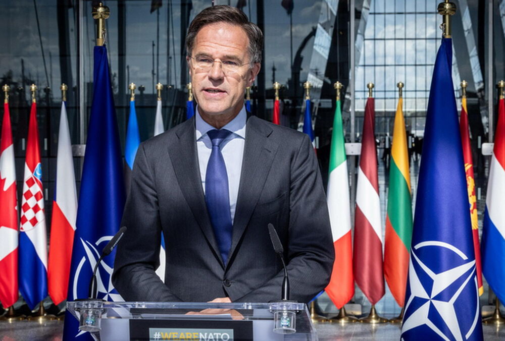 НАТО применил 4 статью в связи со вторжением дронов РФ в воздушное пространство Польши