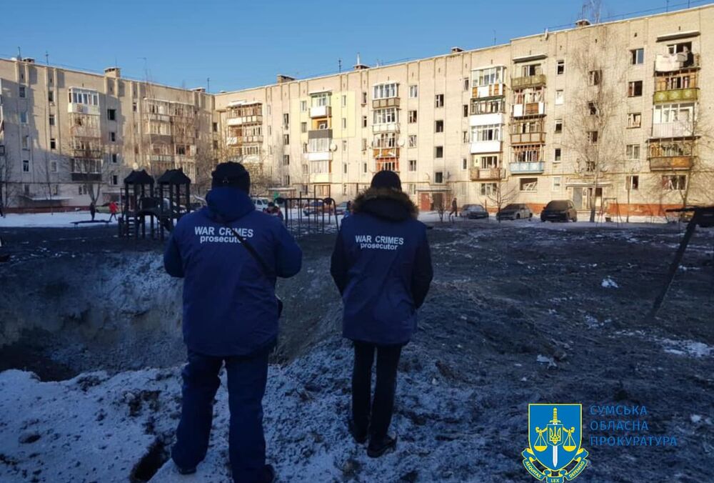 З'явилися моторошні фото наслідків удару по місту Шостка