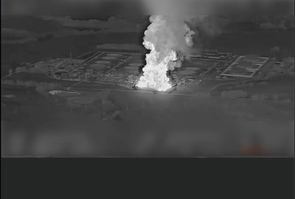 Появились спутниковые снимки последствий атаки на главную нефтеперекачивающую станцию ”Унеча”