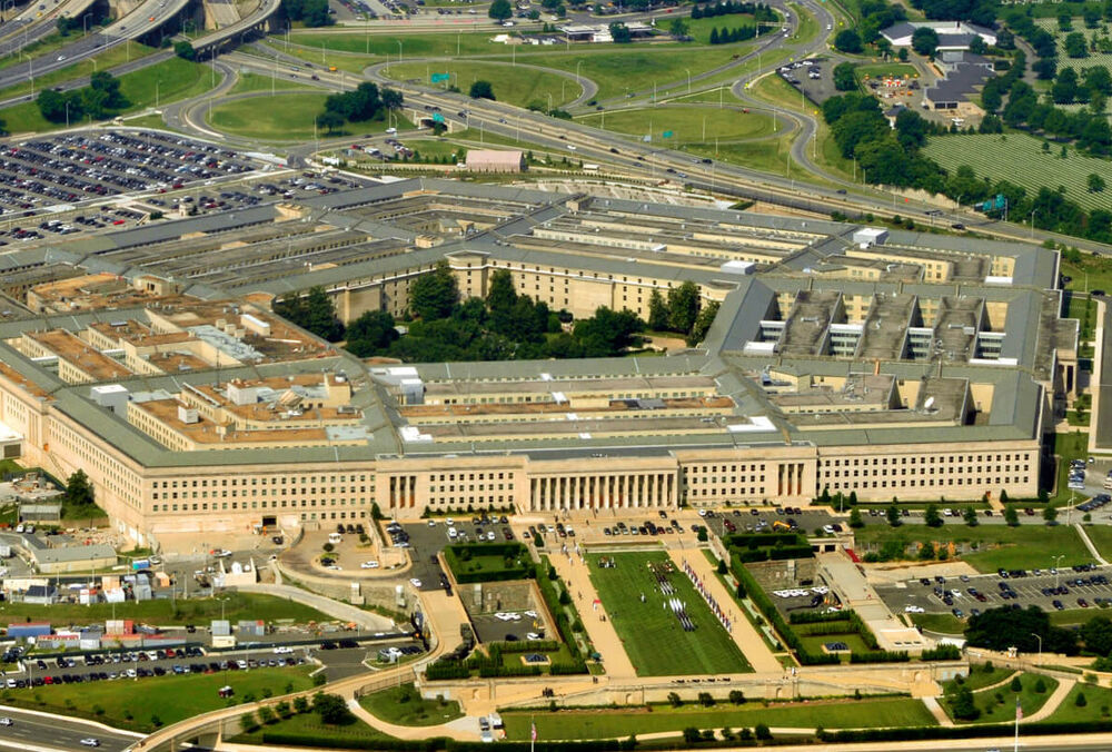 Глава Пентагону намагається вмовити главу Міноборони Німеччини передати танки Україні