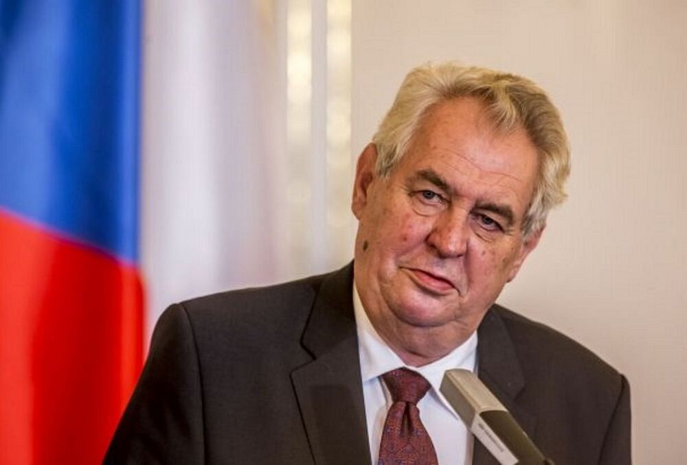 Земан: Україна має перемогти у війні з Росією Земан: Україна має перемогти у війні з Росією