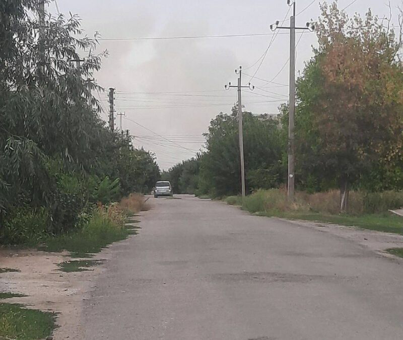 В Мелитополе прогремели взрывы в районе захваченного аэродрома: фото, видео В Мелитополе прогремели взрывы в районе захваченного аэродрома: фото, видео