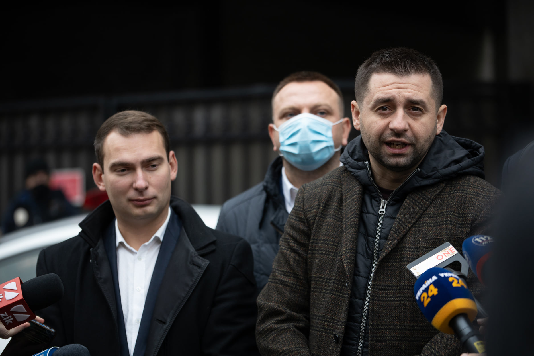 Нардепи просять 11 суддів КСУ звільнитися за власним бажанням