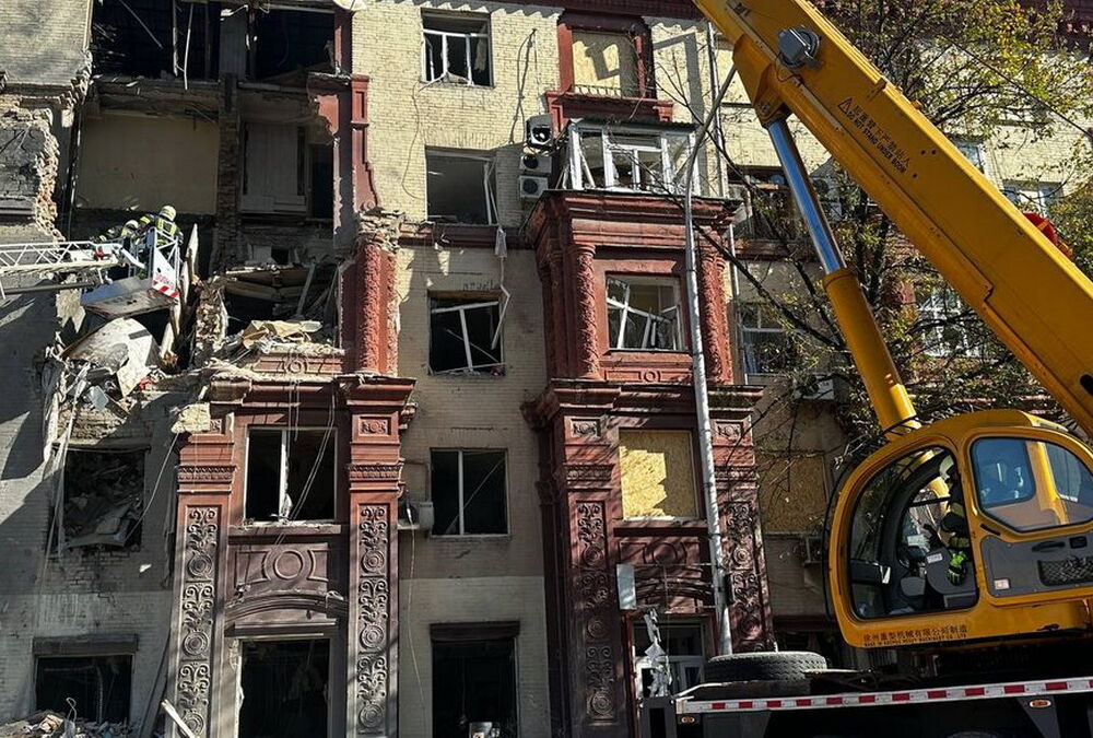 У Запоріжжі є загроза обвалу будинку, в який влучила російська ракета