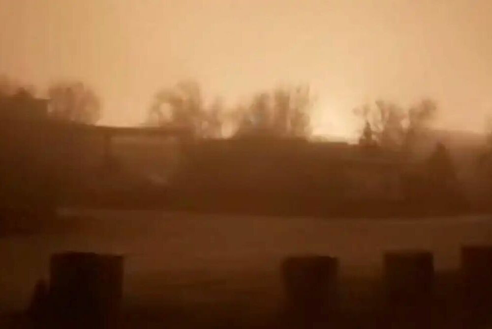 Из-за атаки дронов возник пожар на НПЗ в Волгоградской области