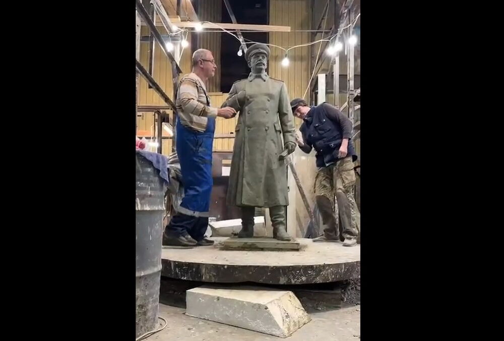 В России установят памятник Сталину