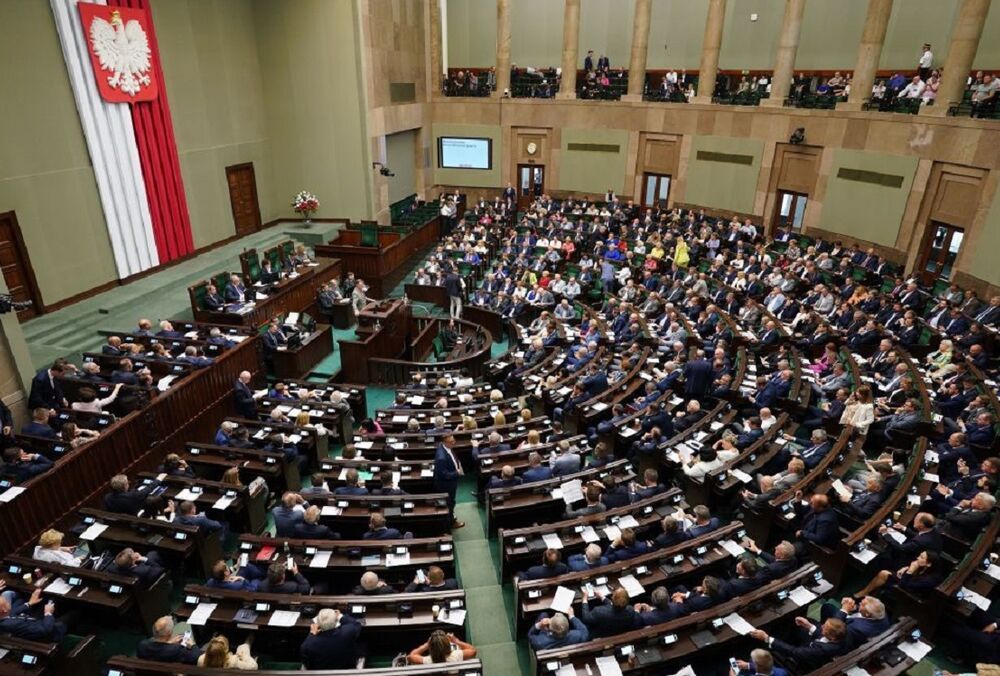 Украинские водители и волонтеры в Варшаве проведут мирную акцию у здания Сейма в связи с блокадой границы 