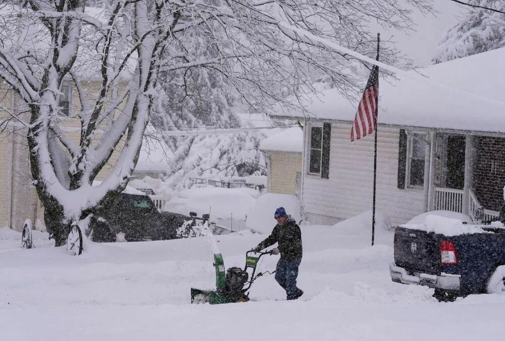 В Вашингтоне ввели режим ЧС из-за снегопада