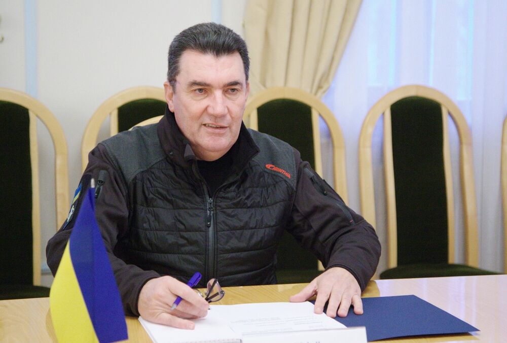 ”Очень опасная вещь”: Данилов прокомментировал статью NYT о четырех сценариях войны