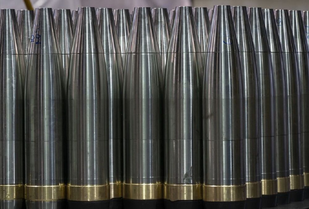 В Еврокомиссии назвали основное препятствие для поставок миллиона снарядов в Украину