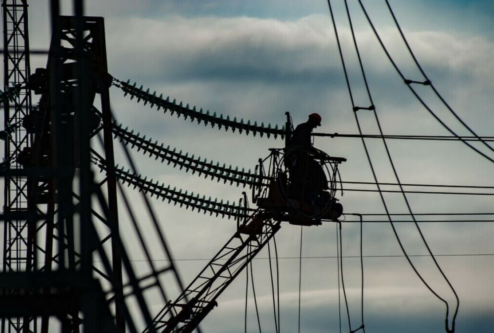 Отключения света в ближайшее время могут длиться по 10 часов, – эксперт