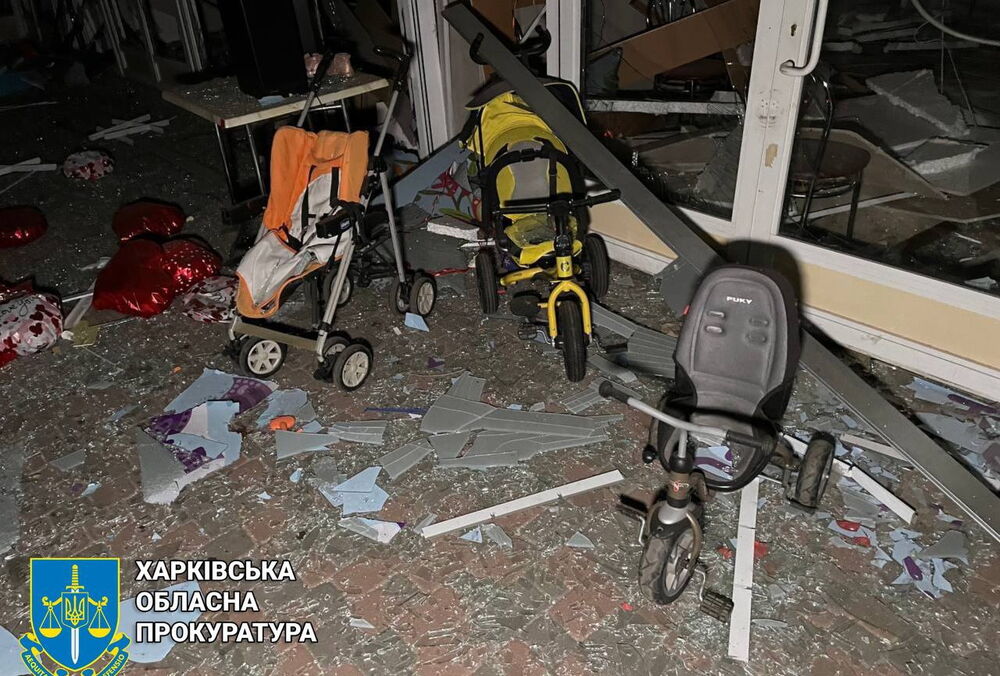 Россия обстреляла один из крупнейших харьковских рынков ”Барабашово”: фото последствий