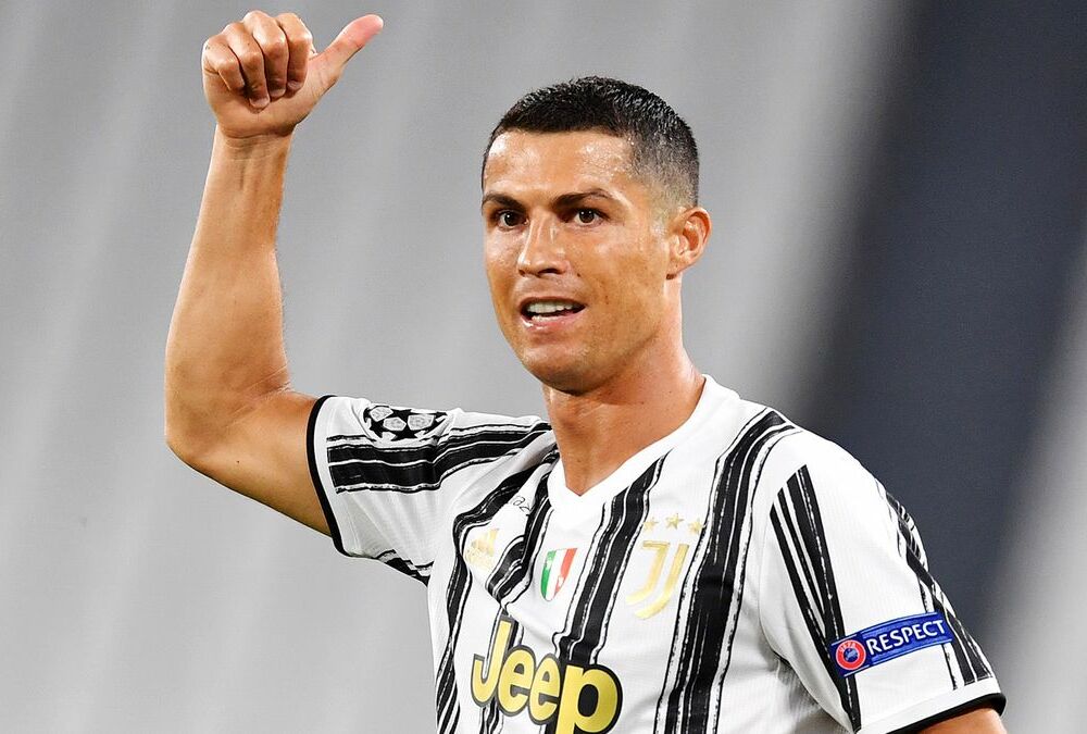 Стало відоме ім'я кращого футболіста 21 століття