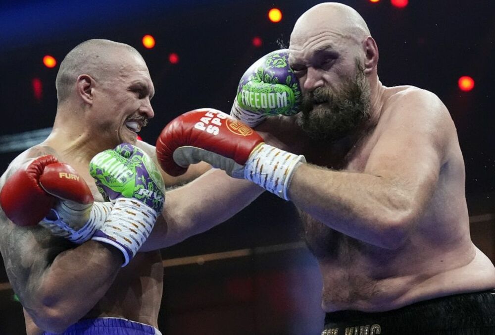 Победа Усика: первые слова боксера после боя