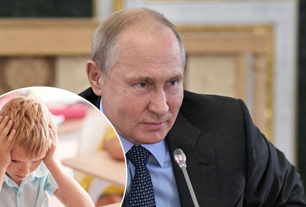 Моральний терор окупантів у Мелітополі: місцевих школярів змушують фотографуватись із портретом Путіна Моральний терор окупантів у Мелітополі: місцевих школярів змушують фотографуватись із портретом Путіна