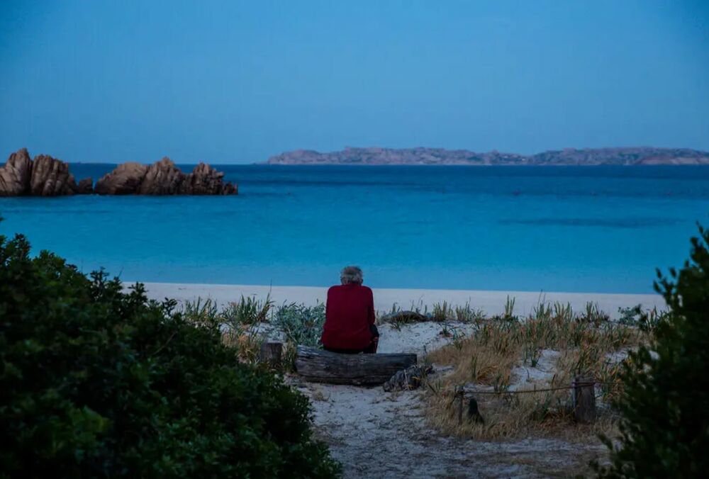 Умер итальянский Робинзон Крузо - Мауро Моранди, он прожил на острове 32 года