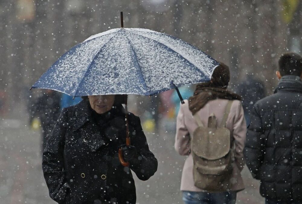 В Україні на вихідних через вплив циклону зіпсується погода: синоптики повідомили про небезпеку 